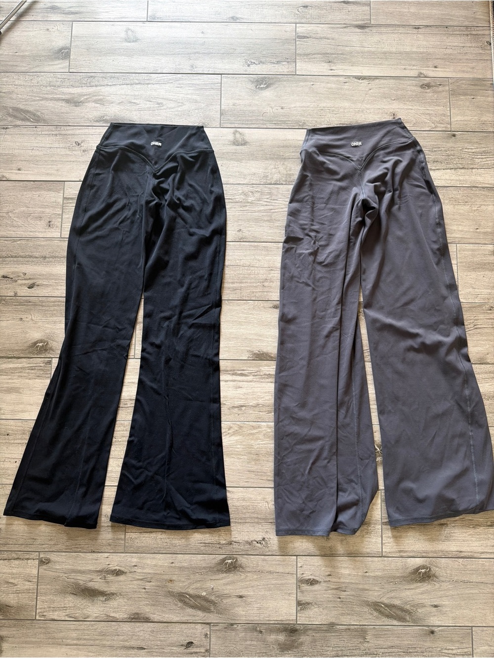 Oner Active straight Leggings in coal white log XS